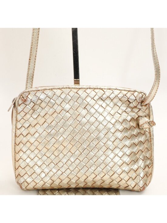 Vintage Handbags - Vintage 70s 80s Metallic Gold Woven Leather Crossbody Bag